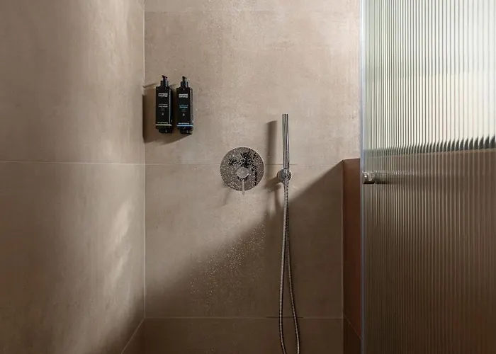 Nea Chora Boutique *