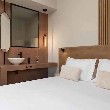 Nea Chora Boutique *